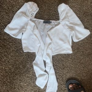 White puff short sleeve tie crop blouse